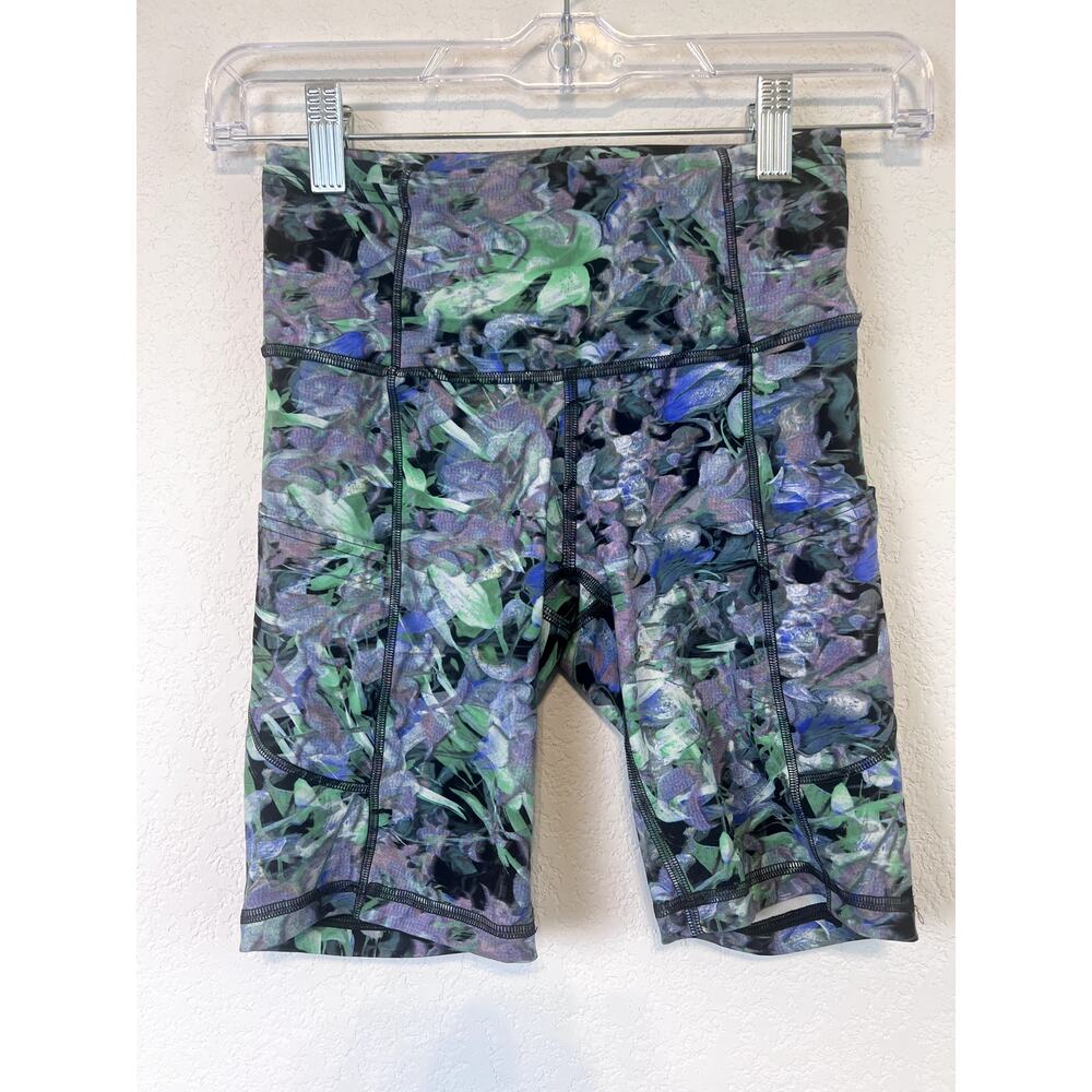 Lululemon Fast and Free High Rise Shorts Rapid Flourish Multi Sz 2